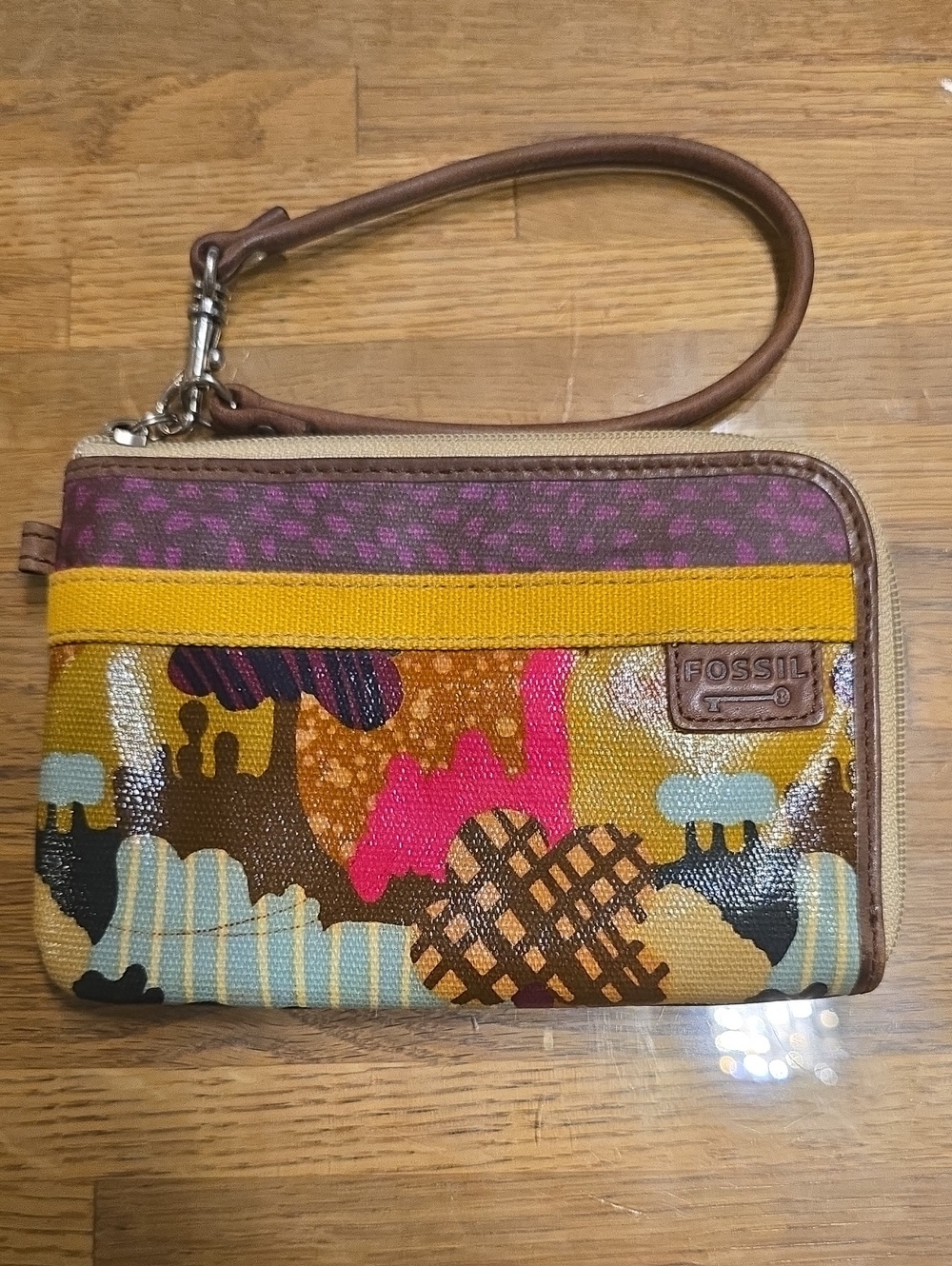 Fossil Vintage Y2K Era Wristlet